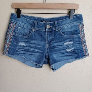 Empyre Tribal Geometric Embroidered Distressed Raw Hem Cut Off Shorts Size 7